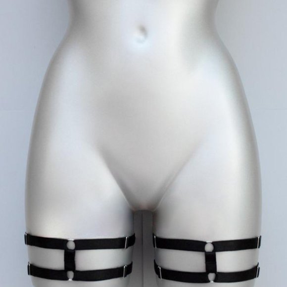 👄 SEXY ADJUSTABLE GARTERS 👄 NEVER WORN! - Picture 1 of 2